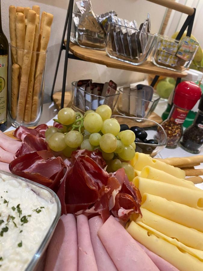 B&B Fontana Zagreb Luaran gambar