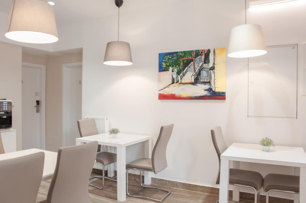 B&B Fontana Zagreb Luaran gambar