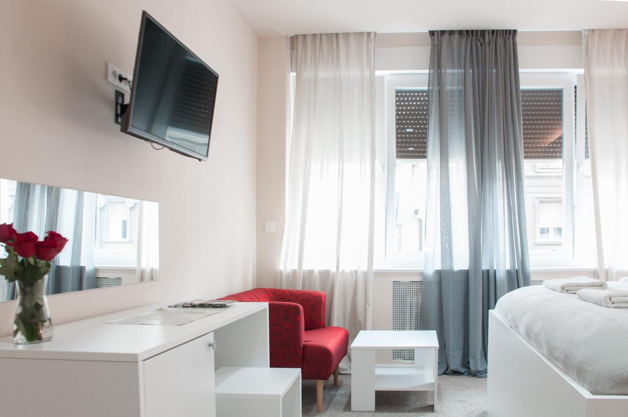 B&B Fontana Zagreb Luaran gambar
